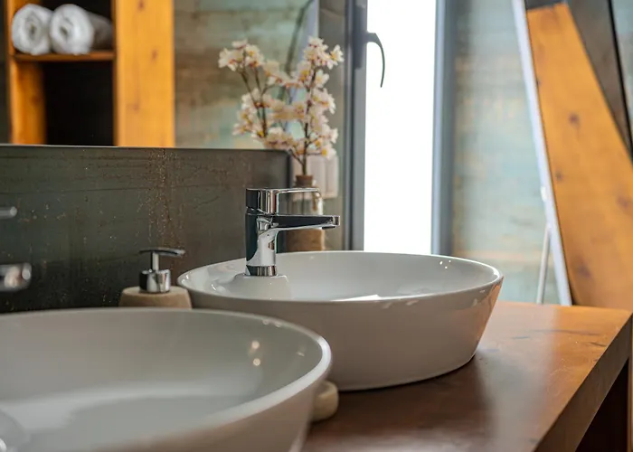 Casas De Bouro 2 Casa Dos Jarros * Terras de Bouro